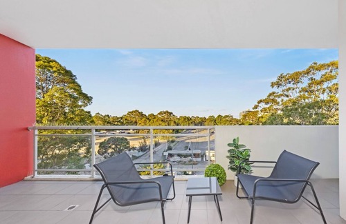 Westmead Apartment | KozyGuru | Westmead | Modern Apt | Near Hospital