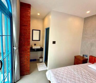 Quang Ngai Hotel | KParis Beach Resort