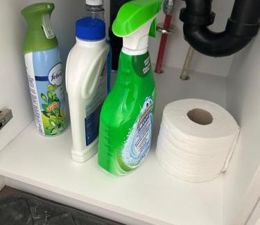 Southeast Edmonton Apartment | Kris Comfort Garden Suite