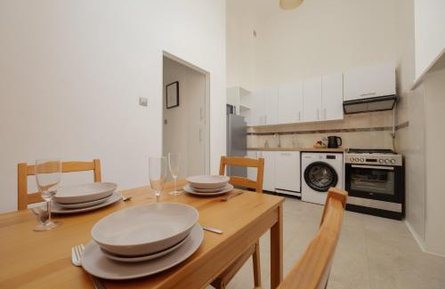 Srodmiescie Połnocne Apartment | Krolewska by Solarento