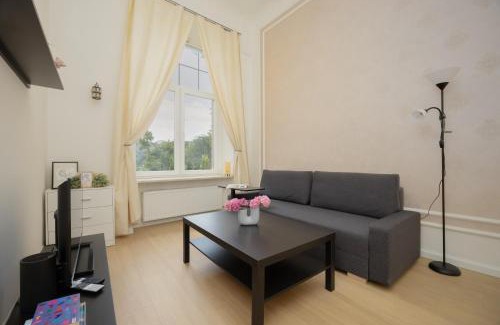 Srodmiescie Połnocne Apartment | Krolewska by Solarento