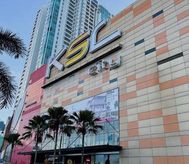 Taman Century Apartment | KSL City Mall Johor Bahru 5 Pax High Floor City View