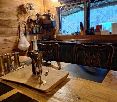 Karlovac Apartment | Kuća za odmor uz rijeku Utinju