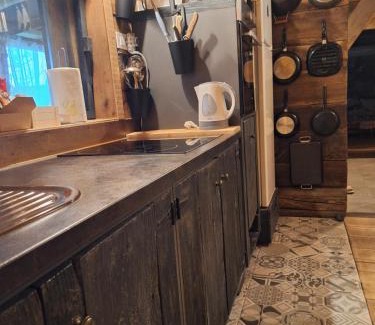 Karlovac Apartment | Kuća za odmor uz rijeku Utinju