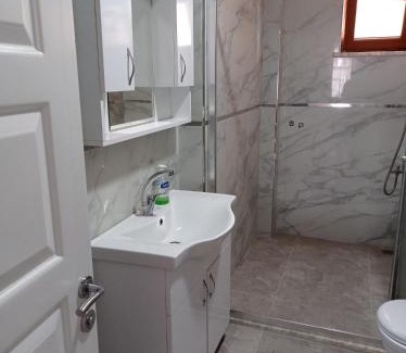 Kandira Apartment | Kuş pansiyon