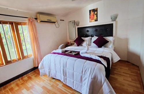 Andhakaranazhy Boat Rental | Kumarakom