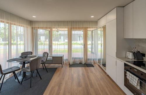 Klaipeda District Municipality Apartment | KURŠIŲ VĖJAS apartamentai Svencelėje pirmame aukšte su terasa