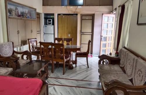 Sigra House | Kusum Palace