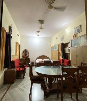Sigra House | Kusum Palace