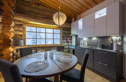 Saariselka Apartment | Kuukkeli Log Houses Teerenpesä - Superior Suite A49