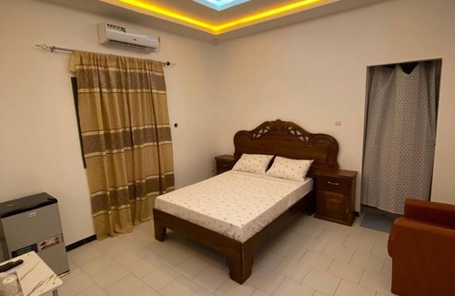 Kaolack Apartment | Kuyito residence