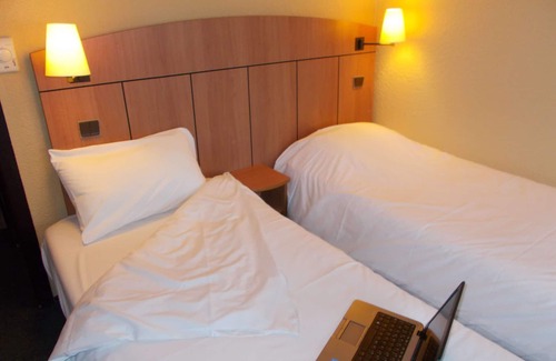 Odos Hotel | Kyriad Tarbes Odos