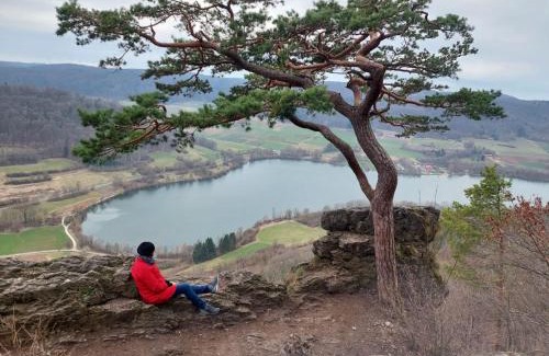 Happurg Apartment | Ländliche Fewo Wildblume, 4 km zum Stausee