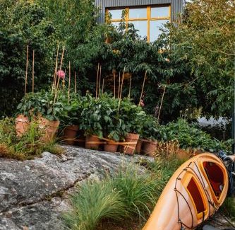 Edshultshall Bed & Breakfast | Lådfabriken