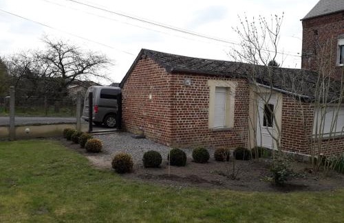 Le Nouvion-en-Thierache House | L école buissonnière