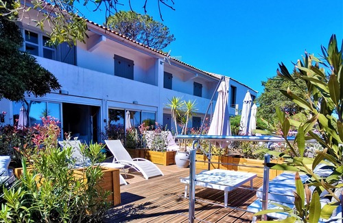 Ile du Levant Apartment | L'Abeste Studio 20m2 Sea view Terrace 30m2, air conditioned
