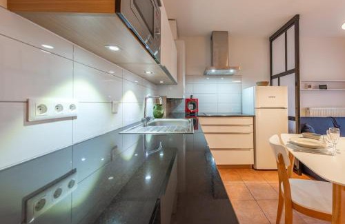 Aix-les-Bains City Center Apartment | L'Alaix vivez le cœur de ville