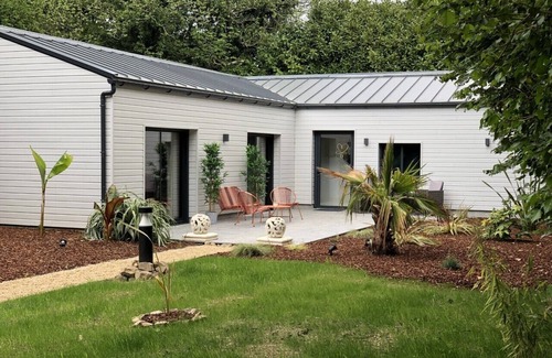 Lieuron House | L'ApothéOse loveroom with jacuzzi, sauna and hammam in Brittany