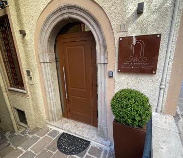 Avigliano Bed & Breakfast | L’Arco Bed&Breakfast