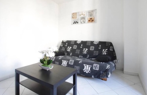 Arpajon Apartment | L'Arpajonnais 4 Cozy Hyper Center 5min N20