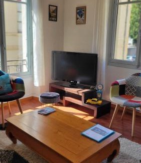 Bagneres-de-Luchon Apartment | L'Ascension, T4, proche télécabine, wifi, 6 personnes
