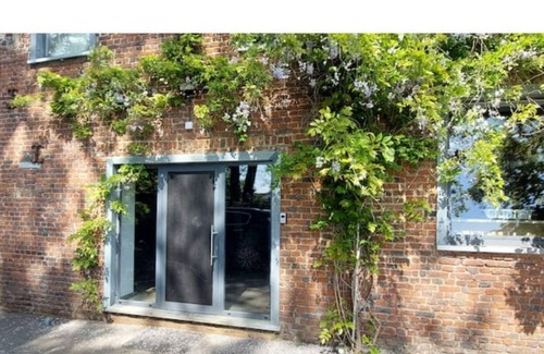 Fayt lez Manage Apartment | L'atelier. 4 à 6 Personnes Parking Gratuit