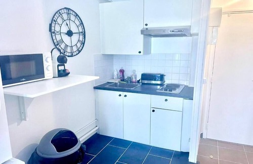 Clamart Apartment | L'Azur de Clamart