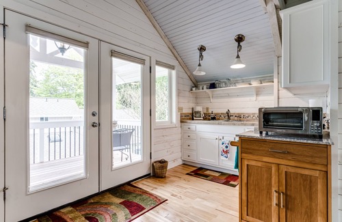 Alvadore Apartment | L & D North House - Apartment w/views of the Lake