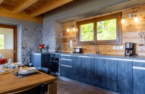 Saint-Jean-de-la-Porte House | L'ENVOL SAFRANÉ - SAINT JEAN DE LA PORTE