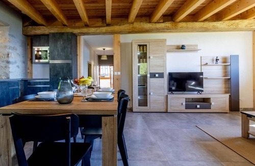 Saint-Jean-de-la-Porte House | L'ENVOL SAFRANÉ - SAINT JEAN DE LA PORTE