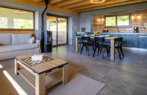 Saint-Jean-de-la-Porte House | L'ENVOL SAFRANÉ - SAINT JEAN DE LA PORTE