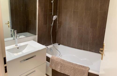 Bonneveine Apartment | L’ESCALE APPART 60m2 à 200m de la plage