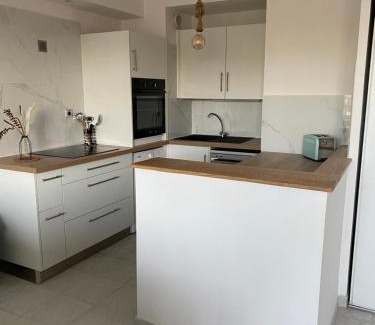 Bonneveine Apartment | L’ESCALE APPART 60m2 à 200m de la plage