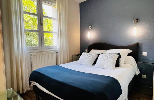 Saint-Jacques-des-Blats Hotel | L'Escoundillou