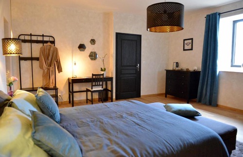 Le Ru Bed & Breakfast | L'esperluète