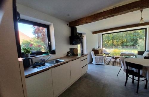 Beauraing House | L'Etable de Joseph- calme et rivière