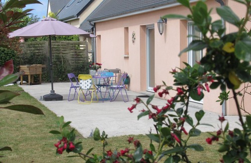 Saint-Pair-sur-Mer House | L'HIPPOCAMPE Bright house with garden near beach