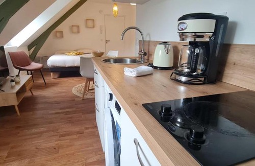 Pontivy Apartment | L'Imperial 9 Studio confort - dernier étage - centre ville