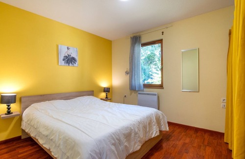 Montoulieu Apartment | L'Iris Pyrénéen 7 - Chalet vue montagne T2