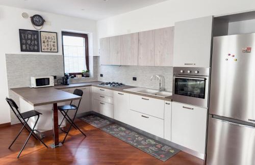 Villa Romana House | L'oasi del Conero - Casa con giardino