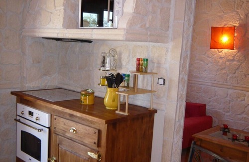 Arles Apartment | L'Oasis - a little paradise in Provence, big terrace and pool