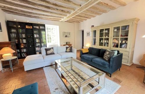 Domfront-en-Champagne House | L'Oasis Familiale - Piscine - Parking - 10 pers