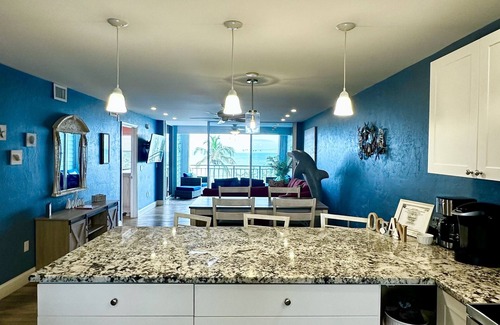 Key West Condo | La Brisa - Ocean Views Across from Smathers Beach