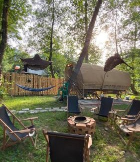 Malaia Other | La Căruțe