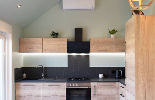 Plantieres Queuleu Apartment | La Cabane - deux chambres et grande terrasse ⭐️⭐️⭐️