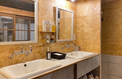 Ina House | La CachetteSecret base with openair bath Feel/Ina Nagano