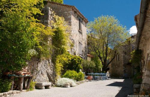 Bargeme Other | La calade