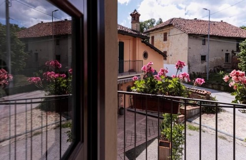 La Morra House | La Cantinella Country House La Morra: Cà della Vigna Apartment