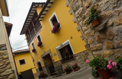 Santianes de Ola House | La Carteria casa rural