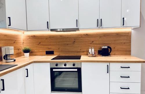 Agia Marina House | La casa di Bei-peaceful and secluded retreat with private pool- By Villa Mana Gers